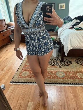 Forever 21 Blue, Black and White Printed Romper